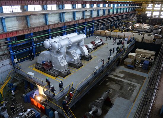 World's biggest steam turbine T-295 is commissioned in Yekaterinburg