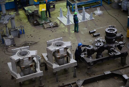 World's biggest steam turbine T-295 is commissioned in Yekaterinburg
