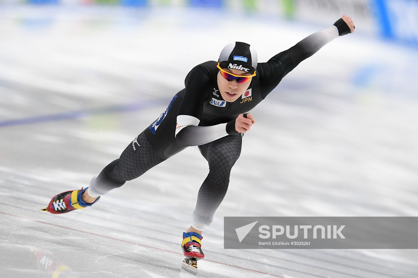 Speed skating. World Single Distances Championships