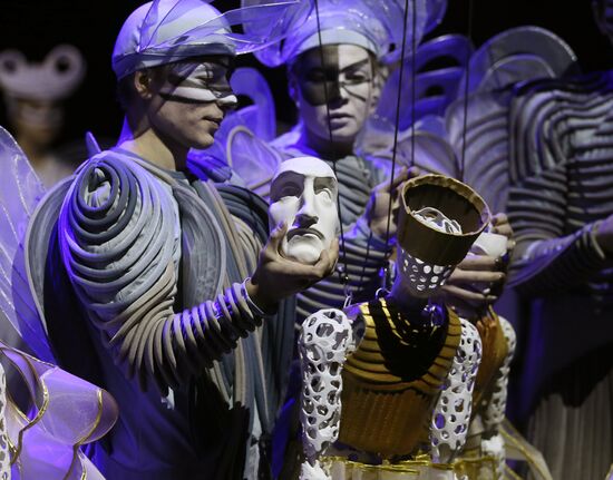 Dress rehearsal of "Noye's Fludde" opera