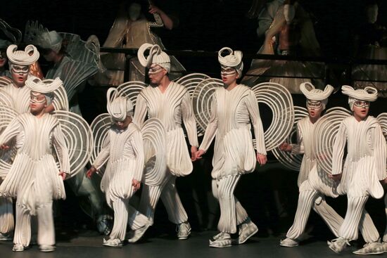 Dress rehearsal of "Noye's Fludde" opera