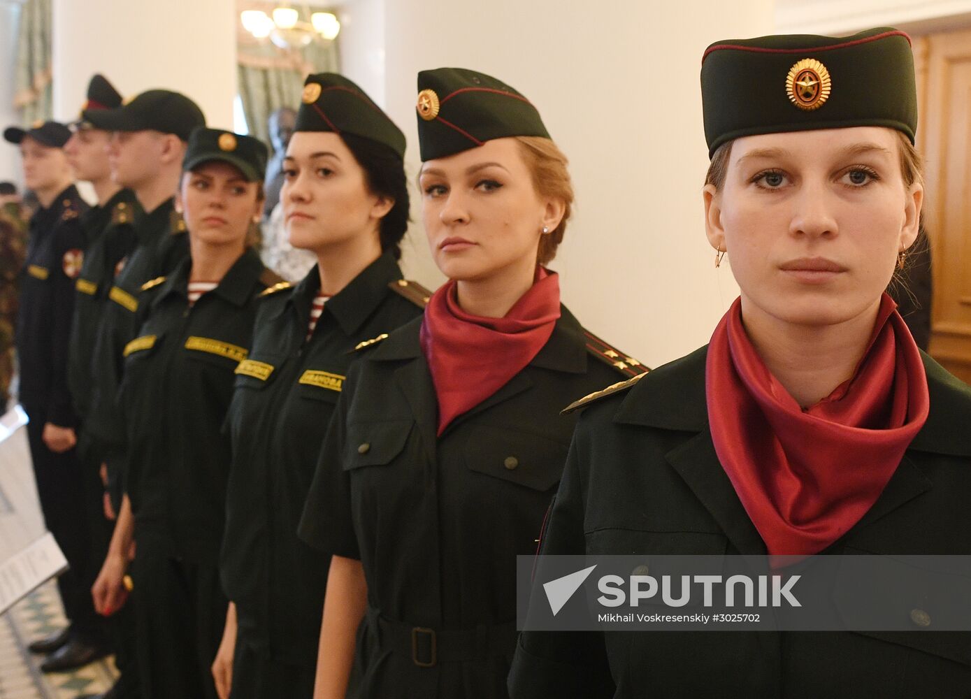 Russian National Guard uniforms presented