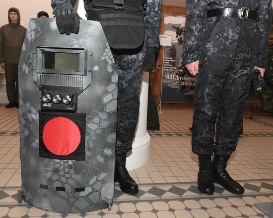 Russian National Guard uniforms presented