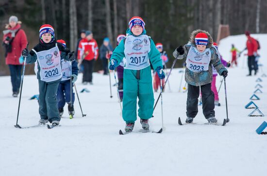 Russian nationwide Ski Track of Russia 2017 (Lyzhnya Rossiyi 2017) mass ski race