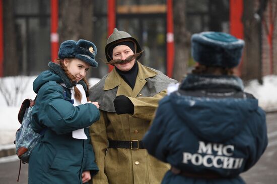 "Russian Emergencies Ministry for Healthy Lifestyle" flashmob