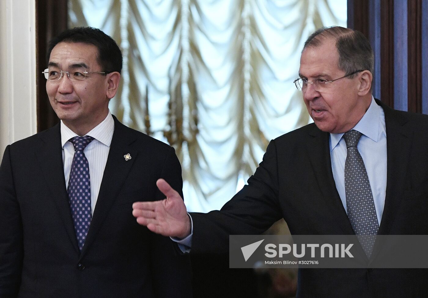 Russian Foreign Minister Sergei Lavrov meets with his Mongolian counterpart Tsend Munkh-Orgil