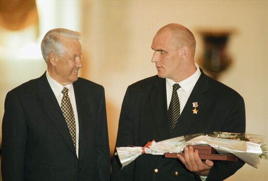 President Yeltsin and wrestler Alexander Karelin