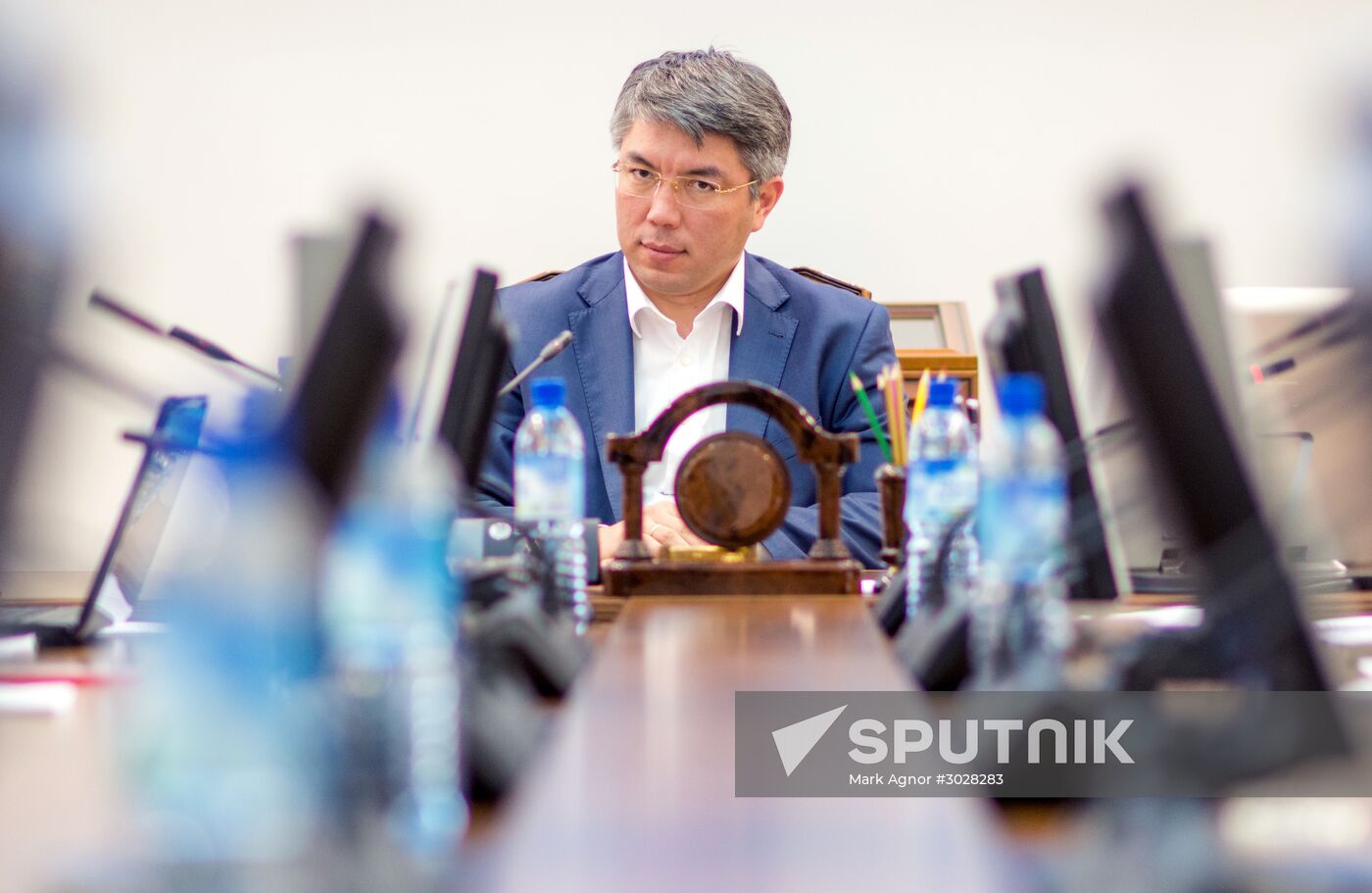 Acting Head of the Republic of Buryatia Alexei Tsydenov meets with chiefs of media outlets