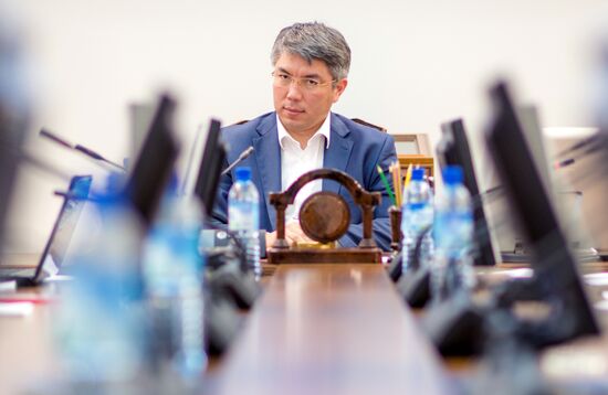 Acting Head of the Republic of Buryatia Alexei Tsydenov meets with chiefs of media outlets