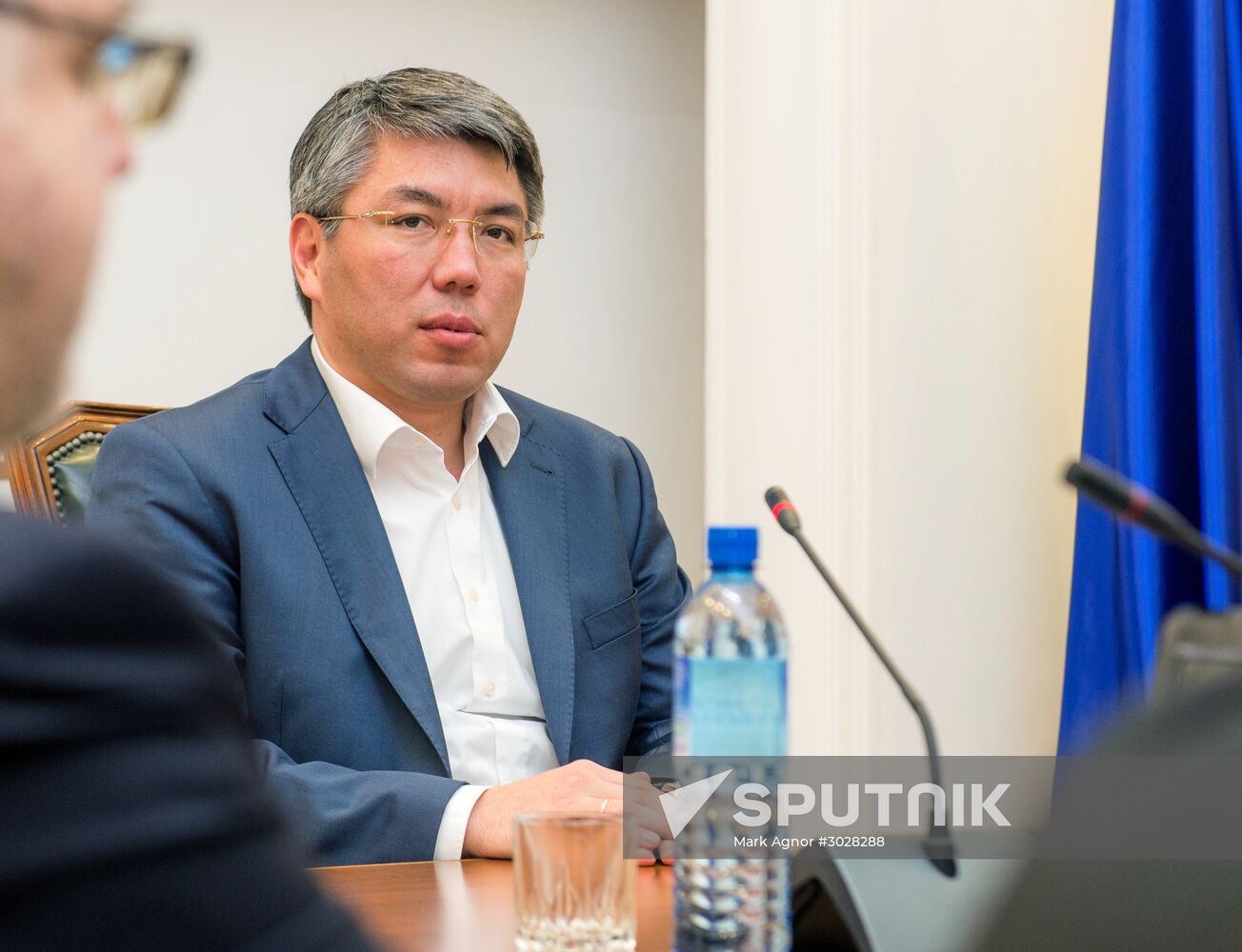 Acting Head of the Republic of Buryatia Alexei Tsydenov meets with chiefs of media outlets