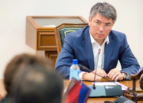Acting Head of the Republic of Buryatia Alexei Tsydenov meets with chiefs of media outlets