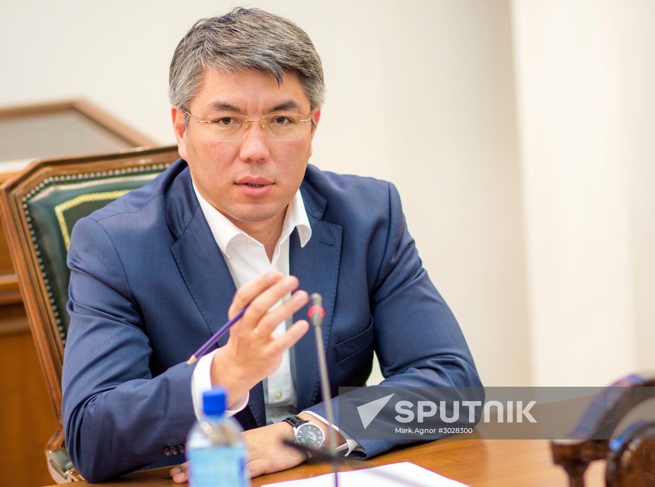 Acting Head of the Republic of Buryatia Alexei Tsydenov meets with chiefs of media outlets
