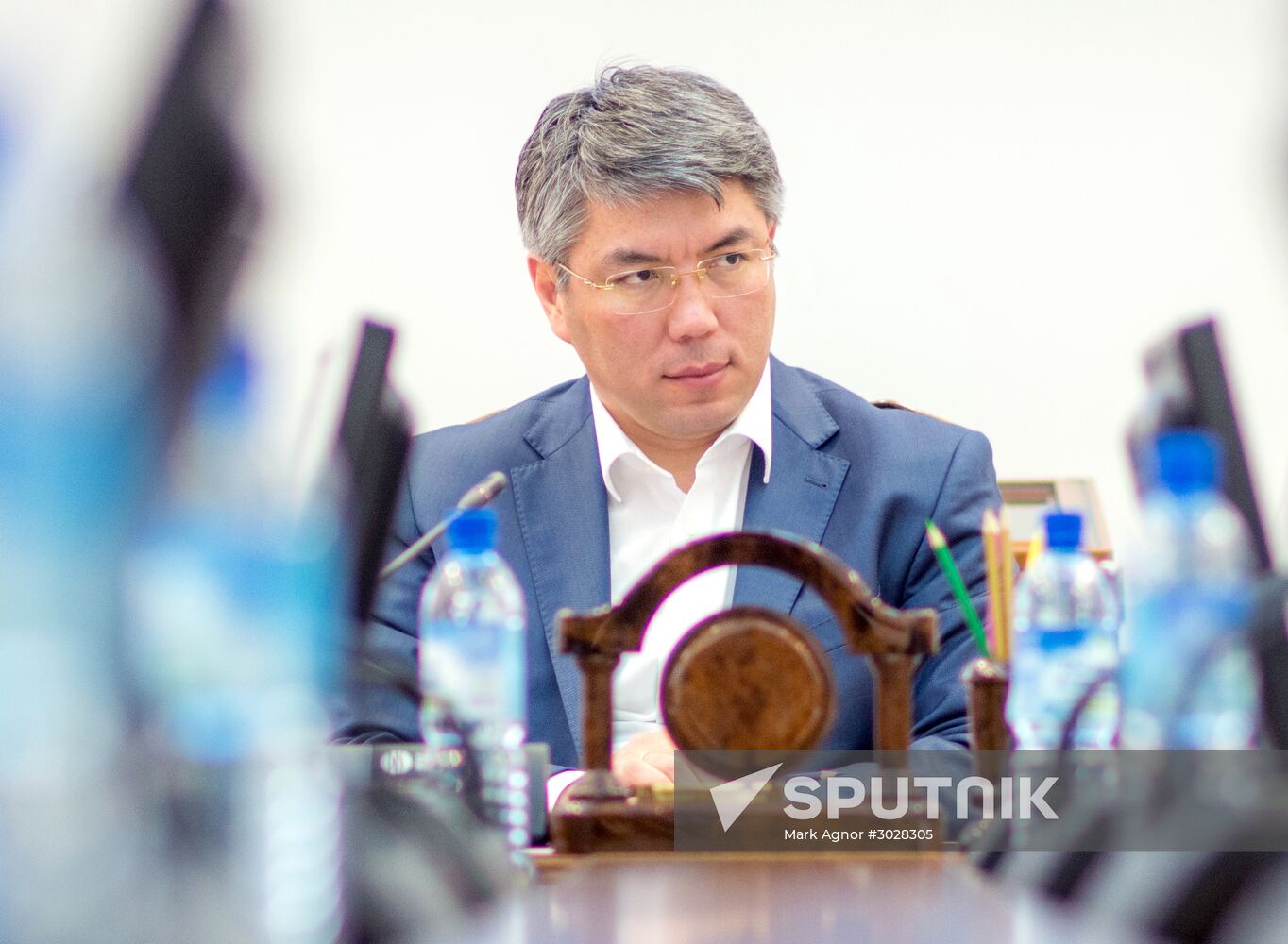 Acting Head of the Republic of Buryatia Alexei Tsydenov meets with chiefs of media outlets