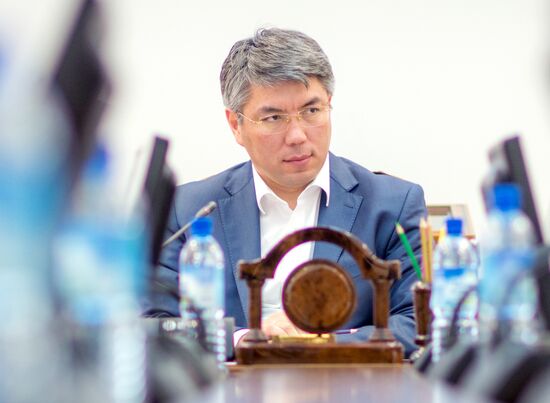Acting Head of the Republic of Buryatia Alexei Tsydenov meets with chiefs of media outlets