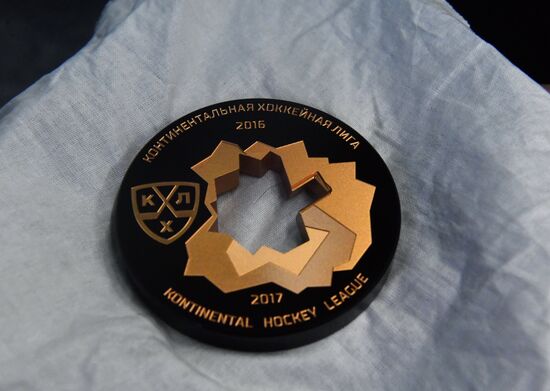 Manufacturing Kontinental Hockey League medals
