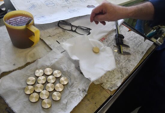 Manufacturing Kontinental Hockey League medals