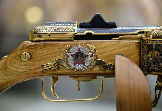 Award weapon production for Russian Defense Ministry in Zlatoust