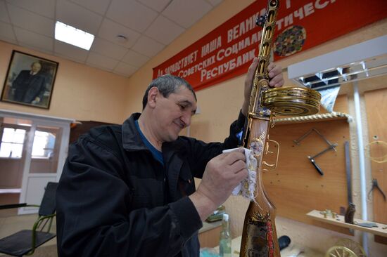 Award weapon production for Russian Defense Ministry in Zlatoust
