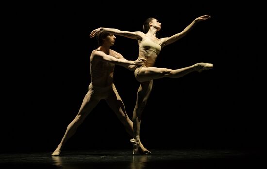 Dancing About Love ballet night at Russian Academic Youth Theater