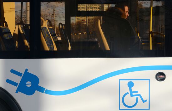 Russian electric bus begins operation in Moscow