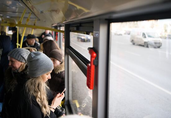 Russian electric bus begins operation in Moscow