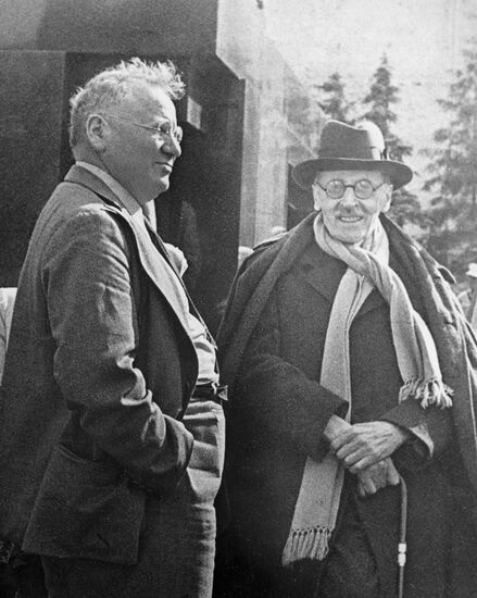 Romain Rolland and Maxim Litvinov