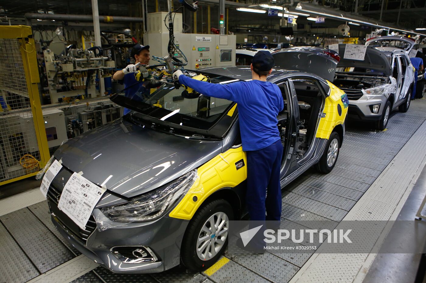 Updated Hyundai Solaris cars manufactured in Leningrad Region