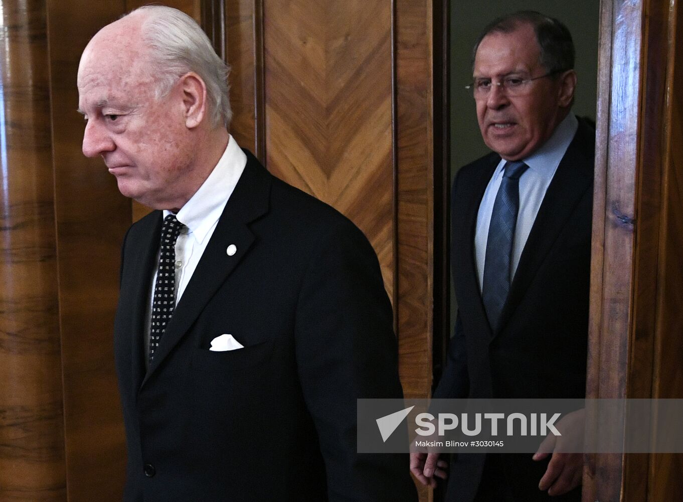 Sergei Lavrov meets with Staffan de Mistura