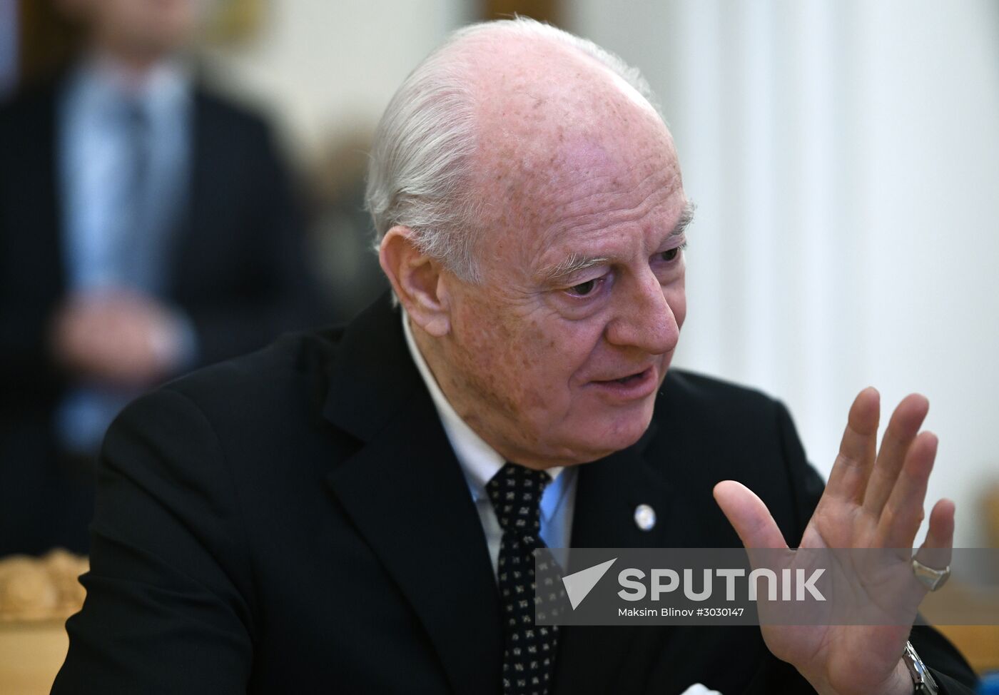 Sergei Lavrov meets with Staffan de Mistura