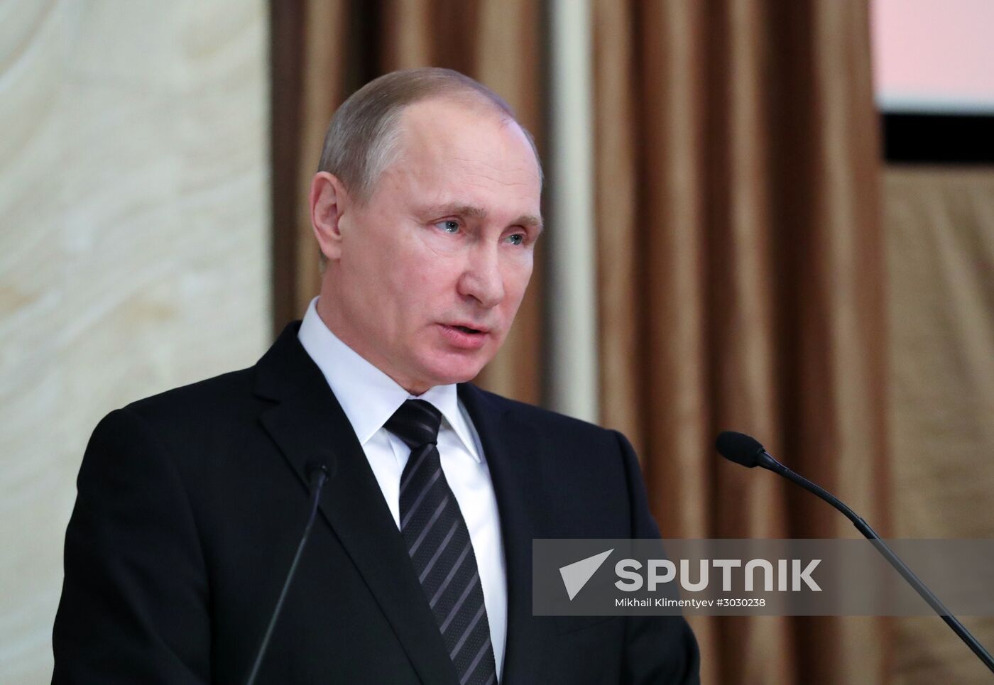 President Vladimir Putin at meeting of Federal Security Service board