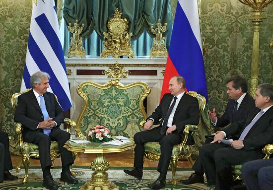 President Putin meets with President of Uruguay Tabare Vazquez