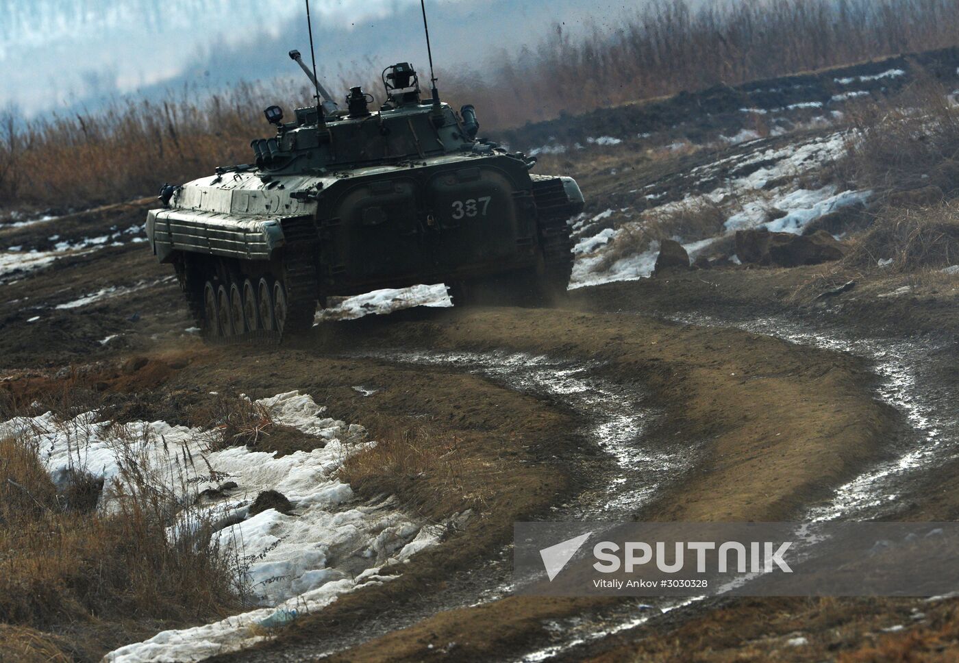Tank biathlon and Suvorov Attack all-army contests in Primorsky Krai