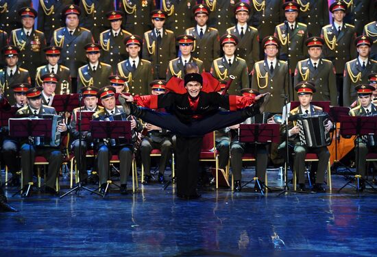 New performers at Alexandrov Dance and Song Company