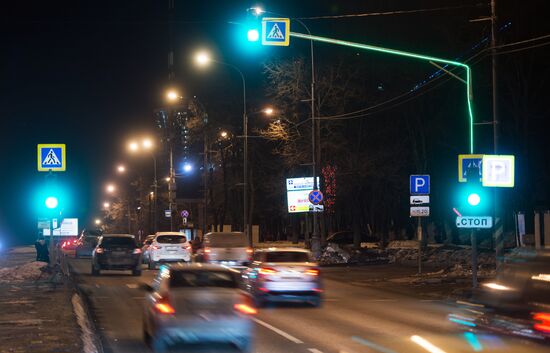 Experiment in innovative traffic signals' lighting