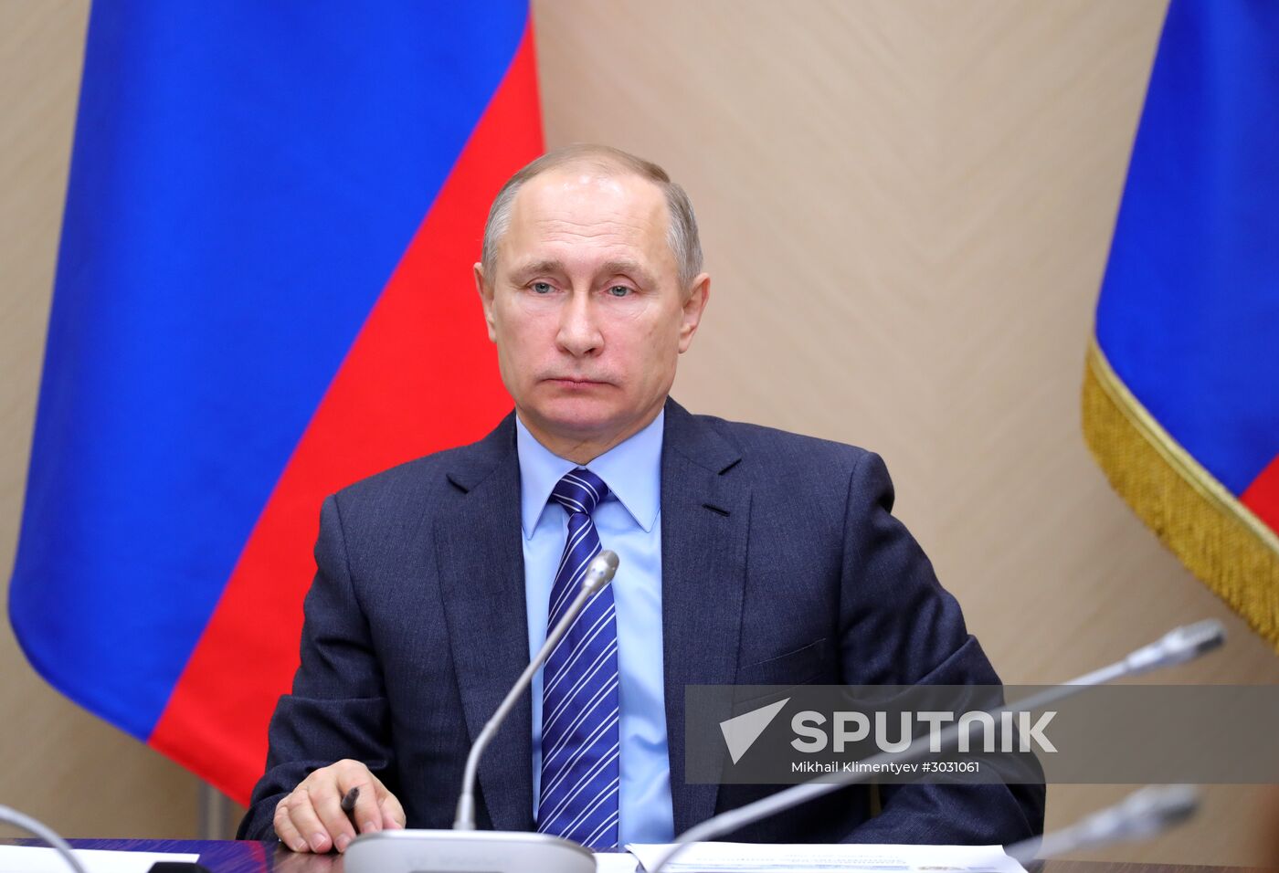 President Putin holds meeting on economic issues