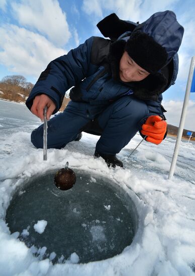 Students of International Ice Mechanics School do fieldwork in Primorye