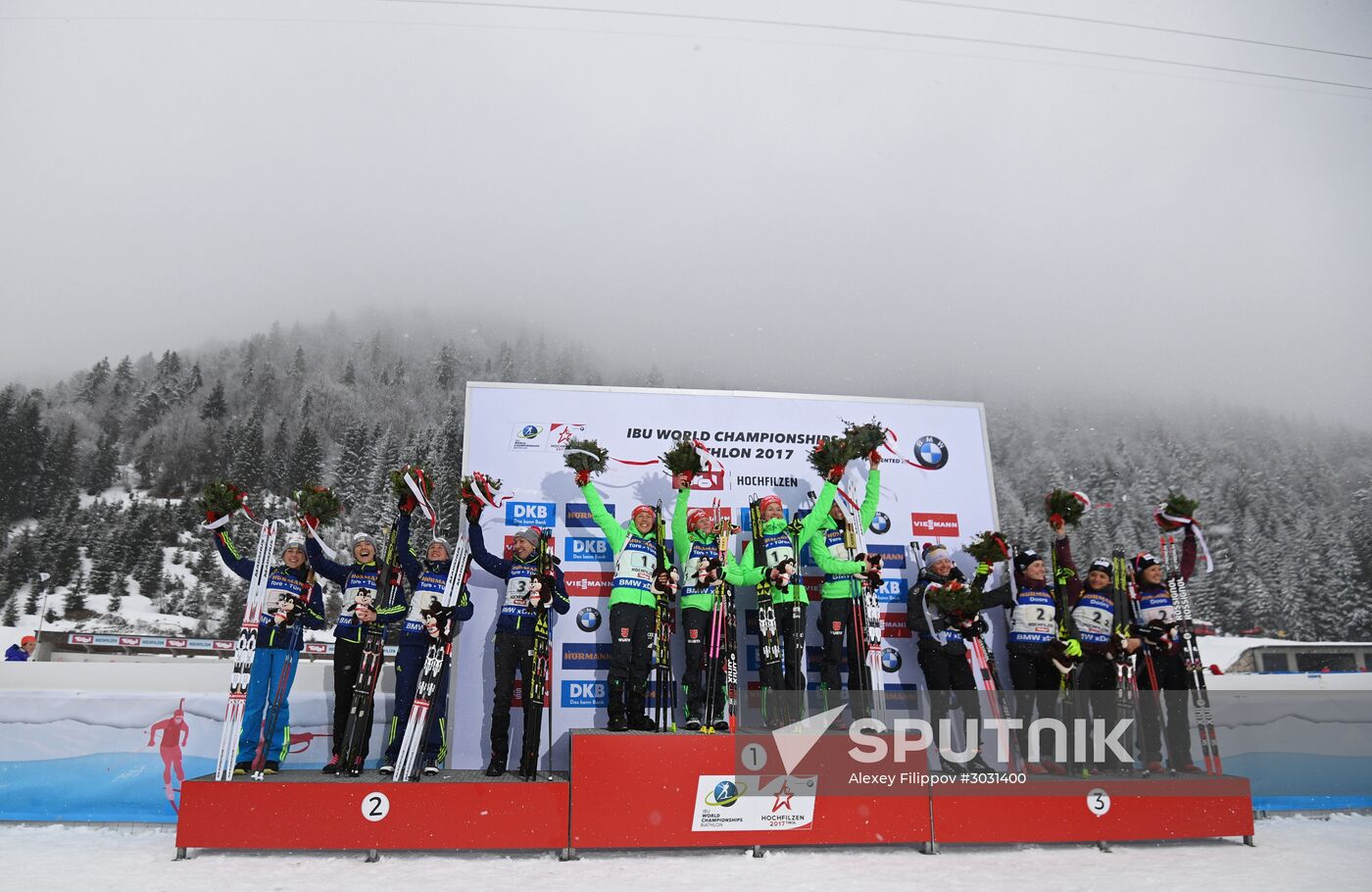 Biathlon World Championships. Women's relay