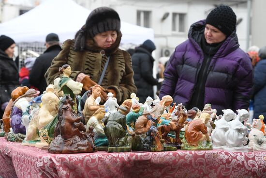Flea market in Museum of Moscow