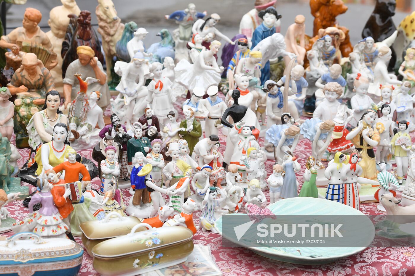 Flea market in Museum of Moscow