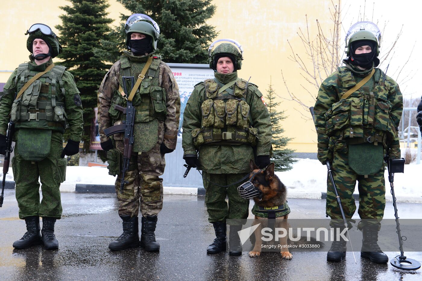 Military training course marking Defender of the Fatherland Day