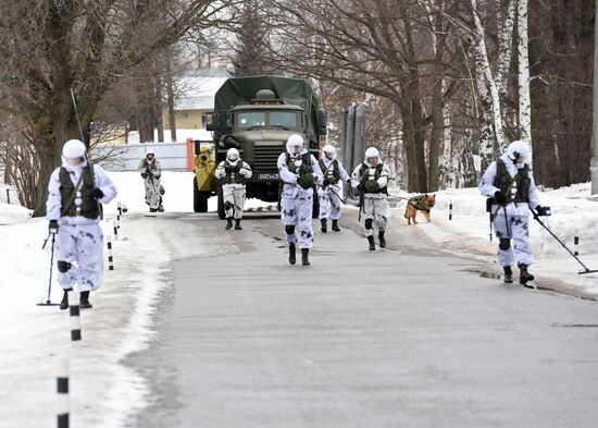 Military training course marking Defender of the Fatherland Day