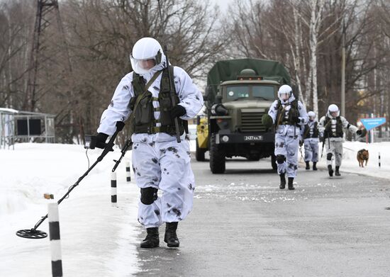 Military training course marking Defender of the Fatherland Day