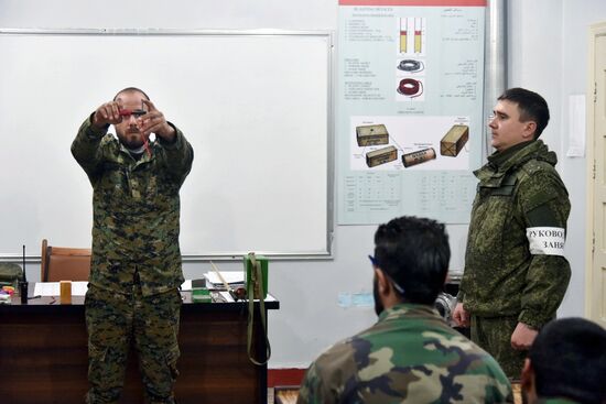 Military engineers of the Russian Army's International Anti-mine Center in Aleppo