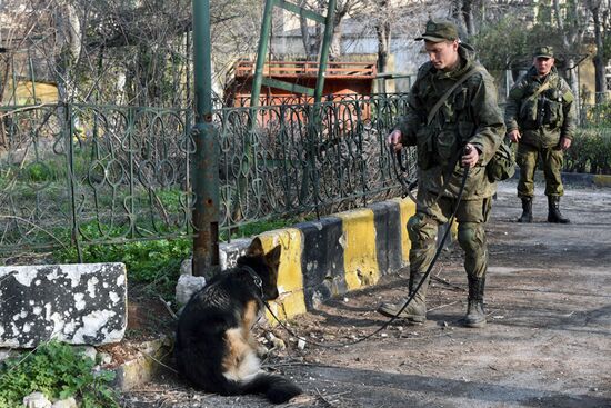 Military engineers of the Russian Army's International Anti-mine Center in Aleppo