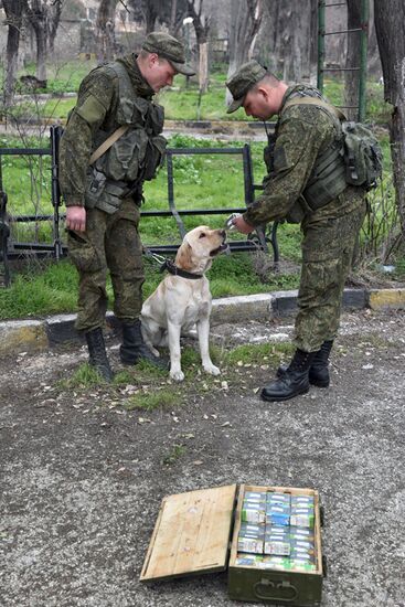 Military engineers of Russian Army's International Anti-Mine Center in Aleppo