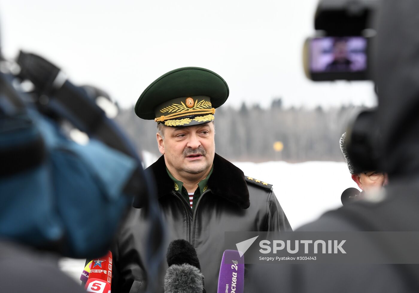 Military training course marking Defender of the Fatherland Day
