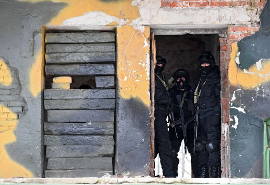 Military training course marking Defender of the Fatherland Day