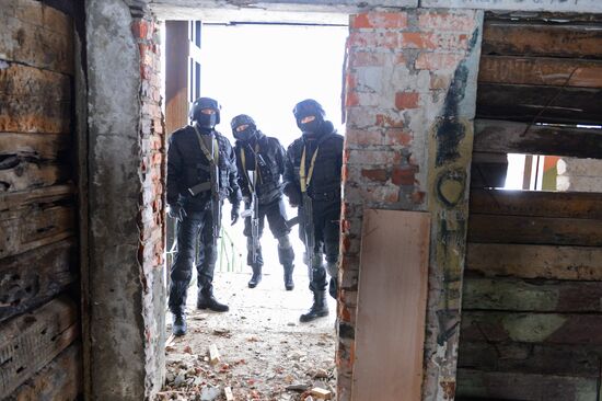 Military training course marking Defender of the Fatherland Day