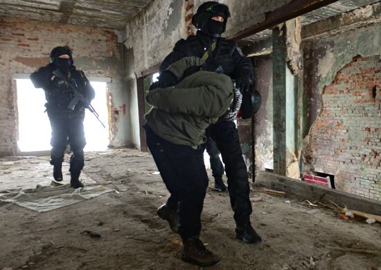 Military training course marking Defender of the Fatherland Day