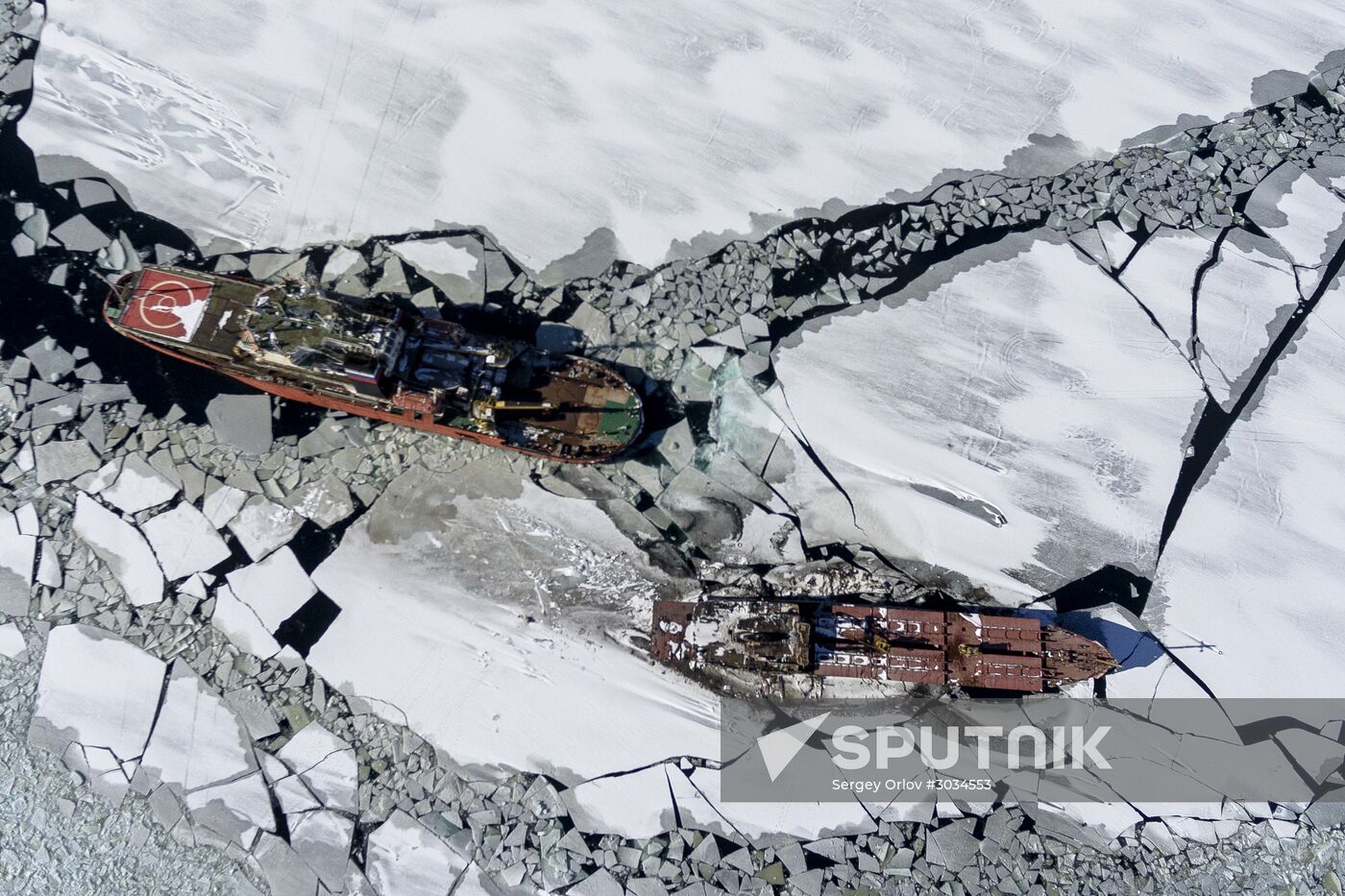 Towing vessel Yeruslan, abandoned in the Primorye Territory